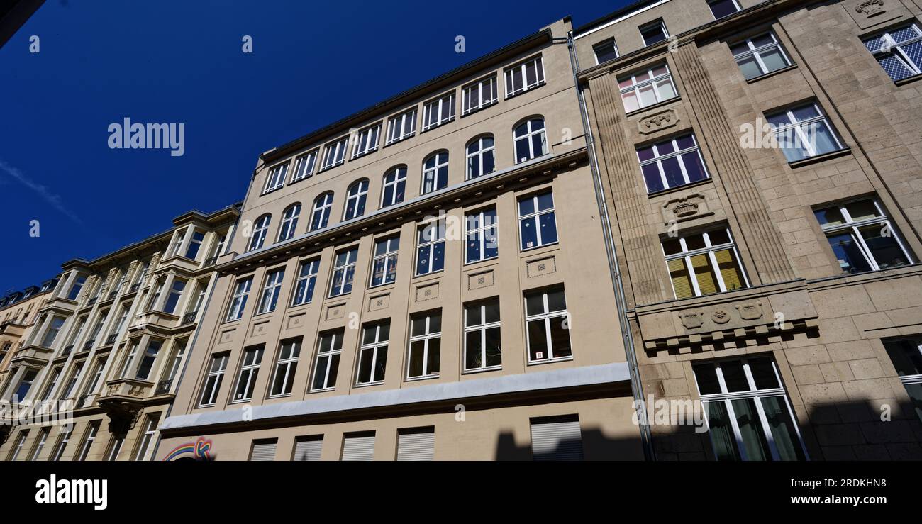 Colonia, Germania 13 giugno 2023: La costruzione della scuola Montessori Gilbachstraße nel quartiere belga di colonia Foto Stock
