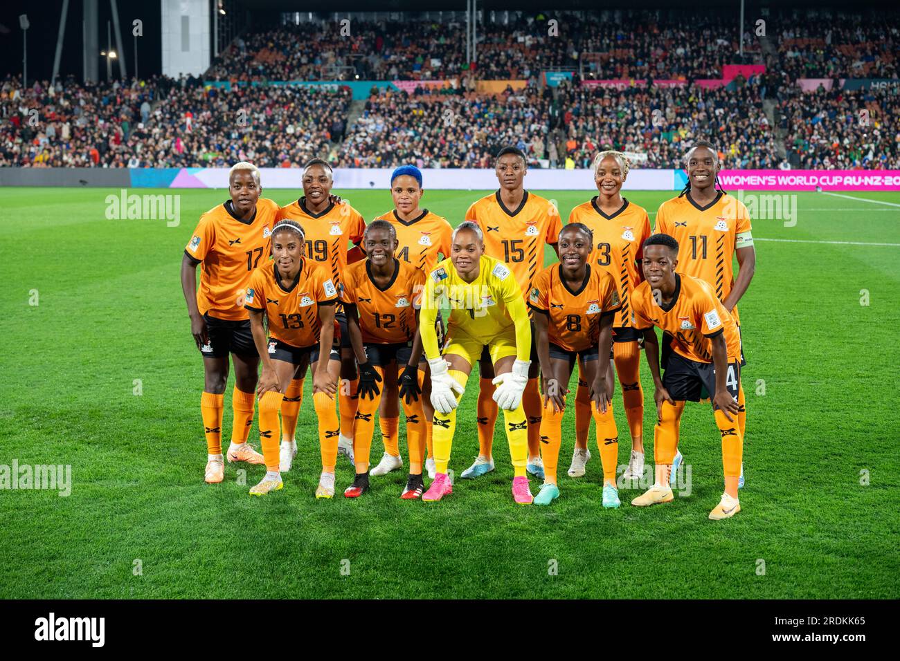 Hamilton, nuova Zelanda. 22 luglio 2023. I principianti dello Zambia posano per le foto prima della partita del gruppo C tra lo Zambia e il Giappone alla Coppa del mondo femminile FIFA di Hamilton, nuova Zelanda, il 22 luglio 2023. Crediti: Zhu Wei/Xinhua/Alamy Live News Foto Stock
