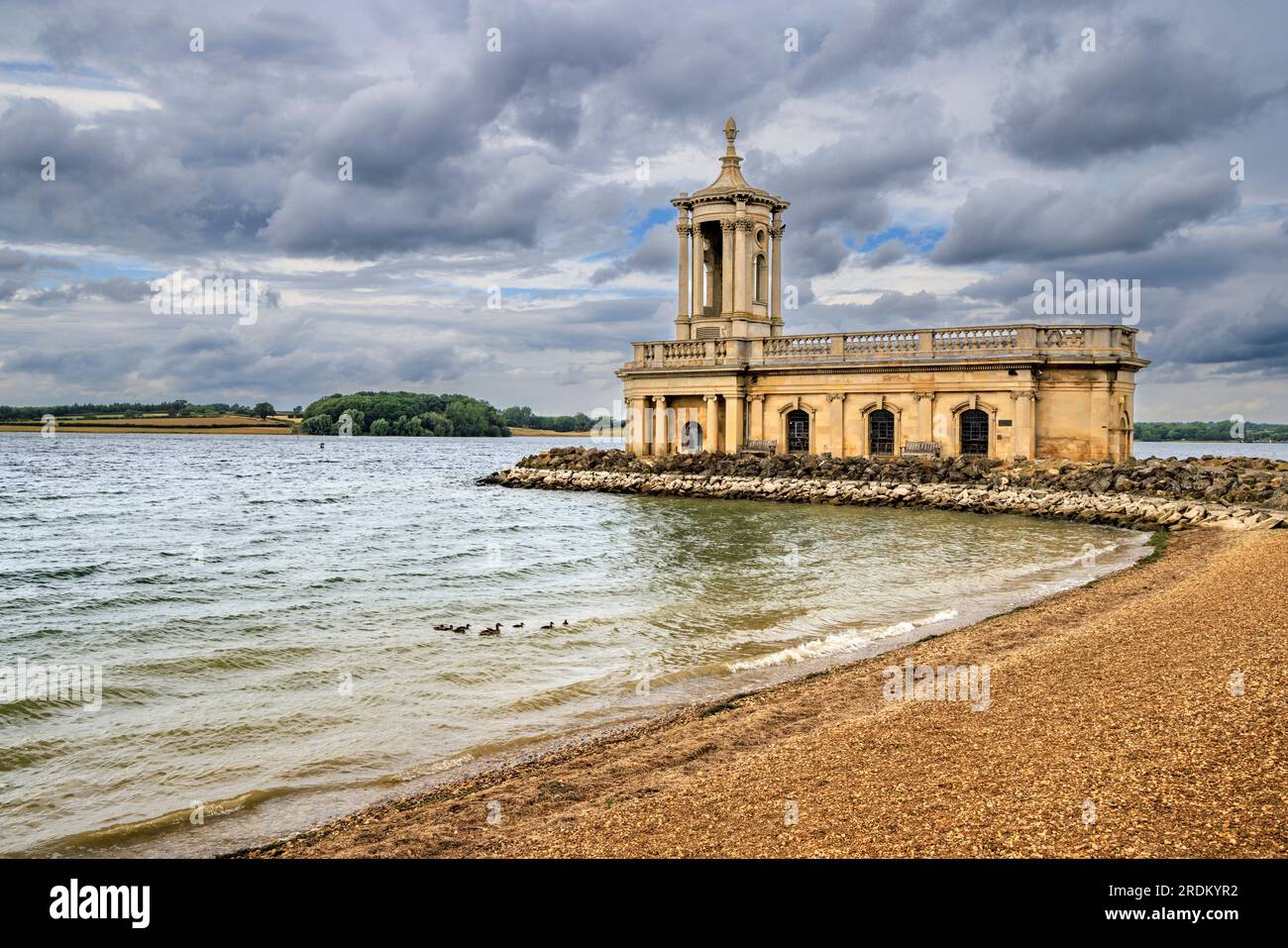 Normanton Church on Rutland Water, Rutland, Inghilterra Foto Stock