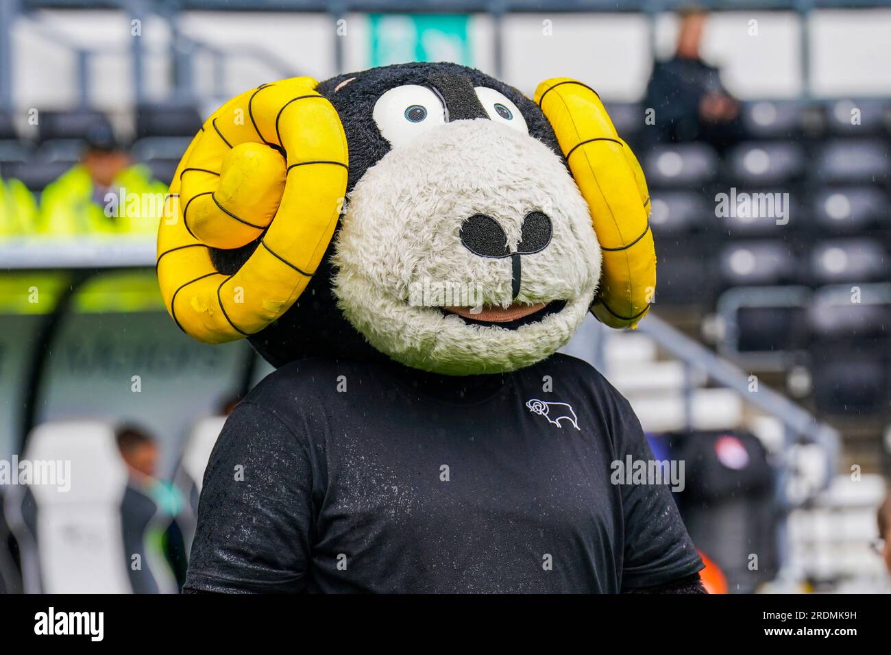 Derby, Regno Unito. 22 luglio 2023. Derby County Mascot Rammie durante il Derby County FC vs Stoke City FC Craig Forsyth Testimonial match al Pride Park Stadium, Derby, Regno Unito il 22 luglio 2023 Credit: Every Second Media/Alamy Live News Foto Stock