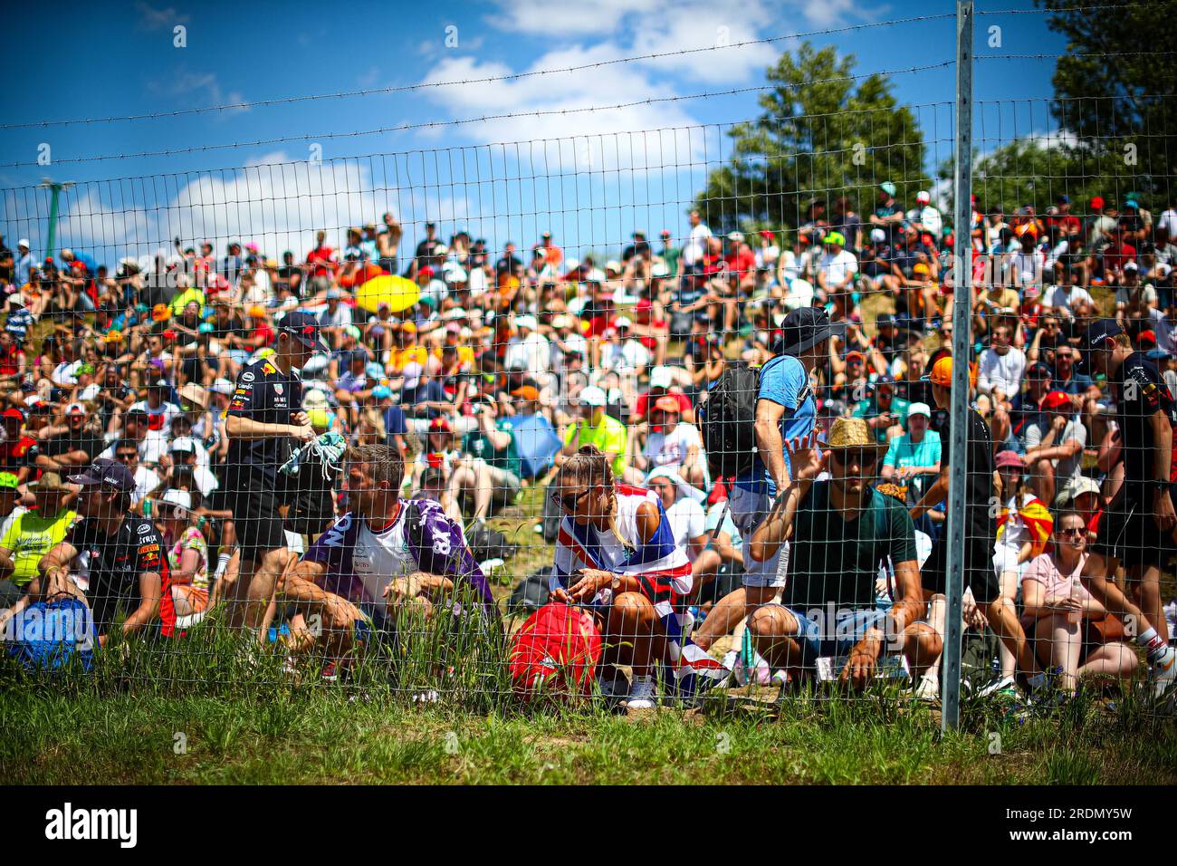 Pubblico/Tifosi/fan/tribuna durante il GP d'Ungheria, Budapest 20-23 luglio 2023 all'Hungaroring, campionato del mondo di Formula 1 2023. Foto Stock