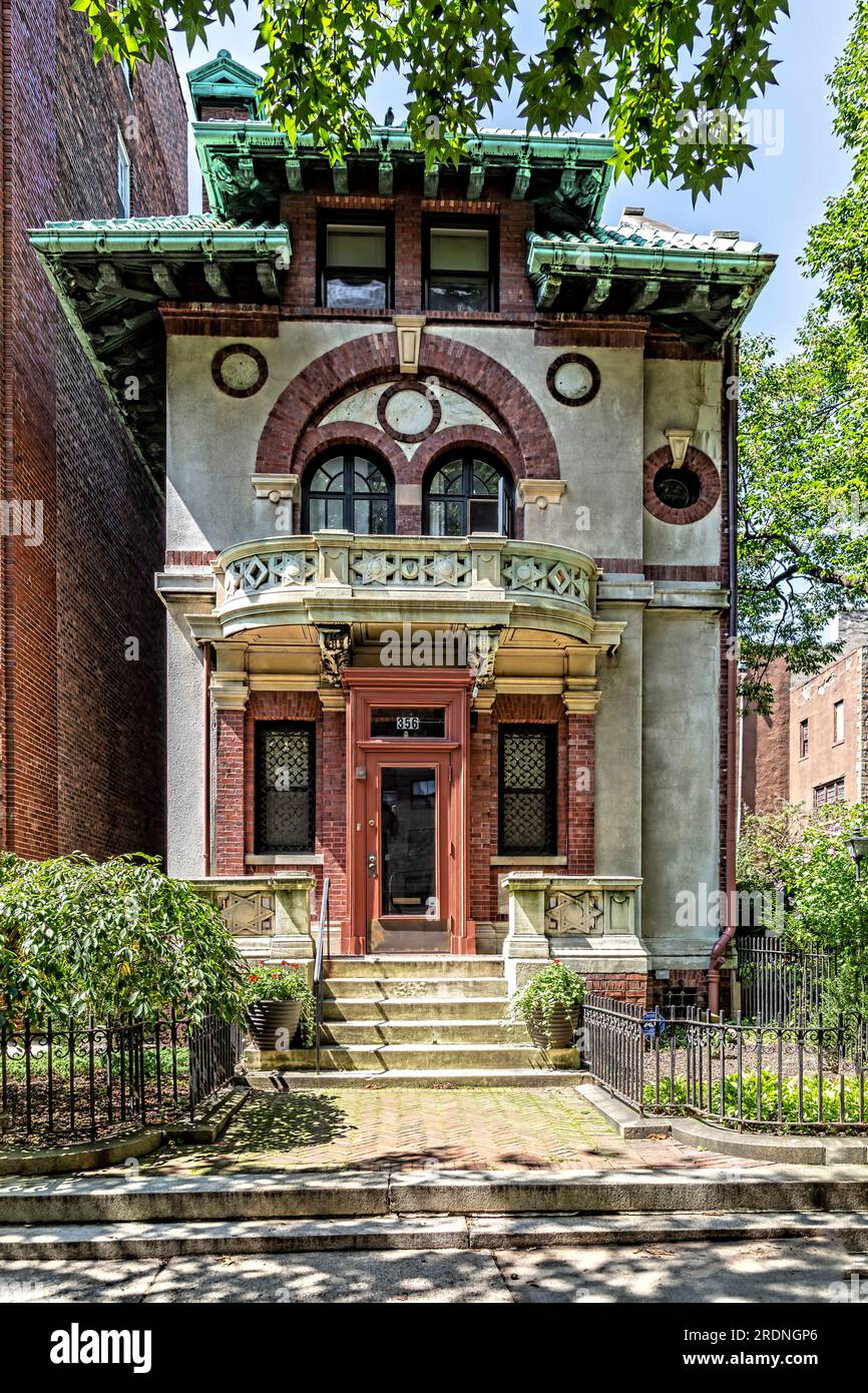 Clinton Hill Historic District: 356 Clinton Avenue, una casa in stile rinascimentale veneziano progettata da Theodore C. Visscher, costruita nel 1905. Foto Stock