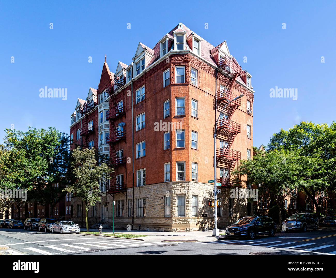 Clinton Hill Historic District: 363 Grand Avenue, Vendome Apartments, progettato da Halstead P. Fowler, costruito nel 1887. Foto Stock