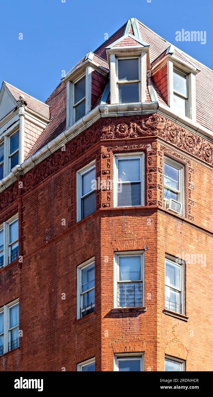 Clinton Hill Historic District: 363 Grand Avenue, Vendome Apartments, progettato da Halstead P. Fowler, costruito nel 1887. Foto Stock