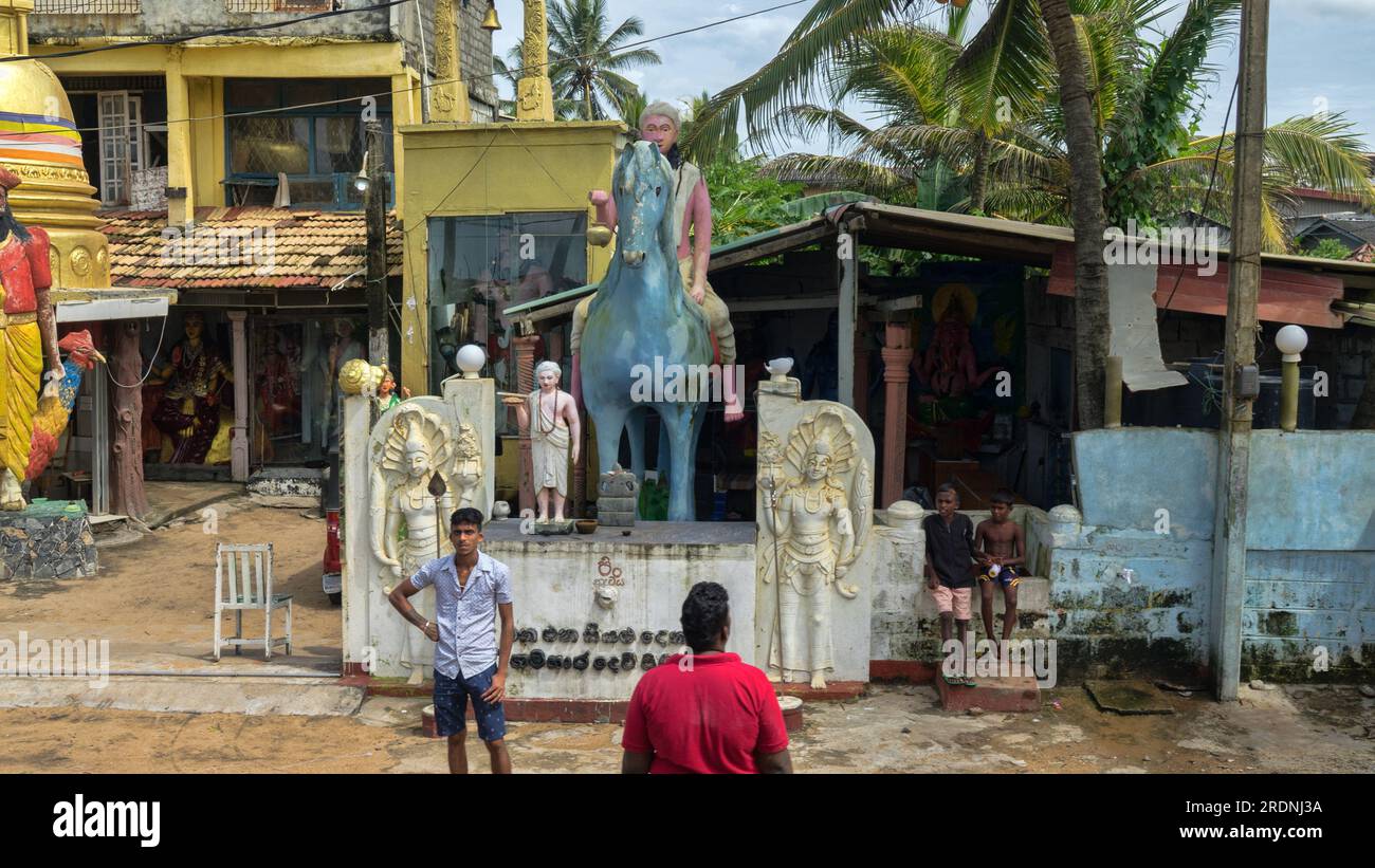 Sri Lanka, Colombo-1 dicembre 2019: Povera vita semplice della gente comune. Aprire la vita quotidiana delle persone comunità, sangue pratico (casta, clan) in grande Foto Stock