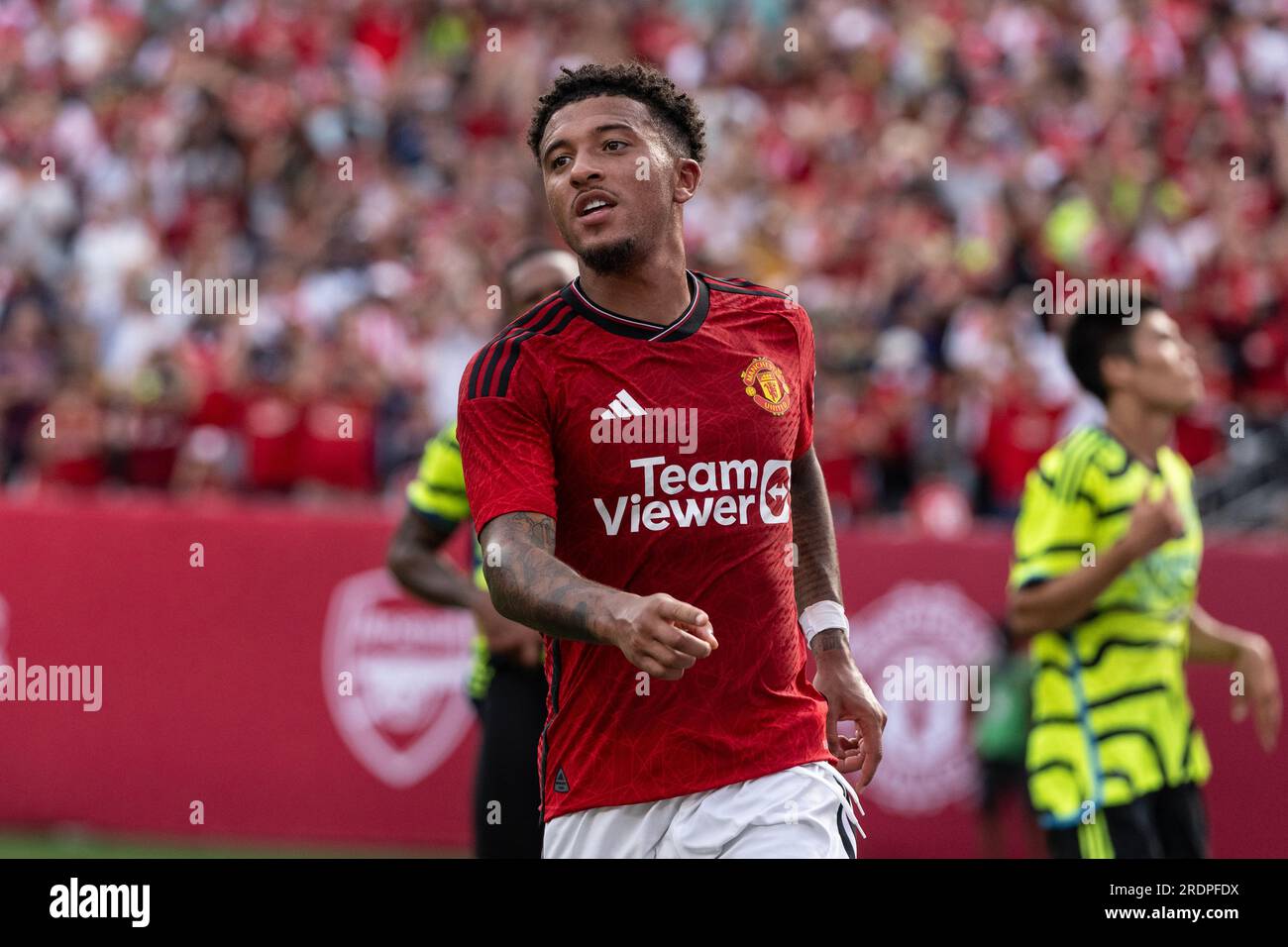 Jadon Sancho (25) del Manchester United festeggia il gol segnato durante l'amichevole contro l'Arsenal FC al MetLife Stadium di East Rutherford, New Jersey, il 22 luglio 2023. Il United ha vinto 2 a 0. Foto Stock