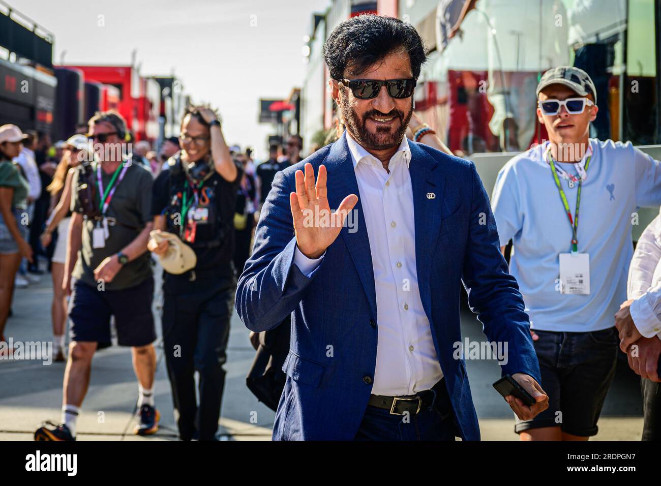 Budapest, Ungheria. 22 luglio 2023. Mohammed Ben Sulayem, il presidente dell'organo di governo della Formula 1, la FIA, si vede nel paddock dopo la sessione di qualificazione del Gran Premio di F1 ungherese all'Hungaroring, vicino a Budapest. Credito: SOPA Images Limited/Alamy Live News Foto Stock