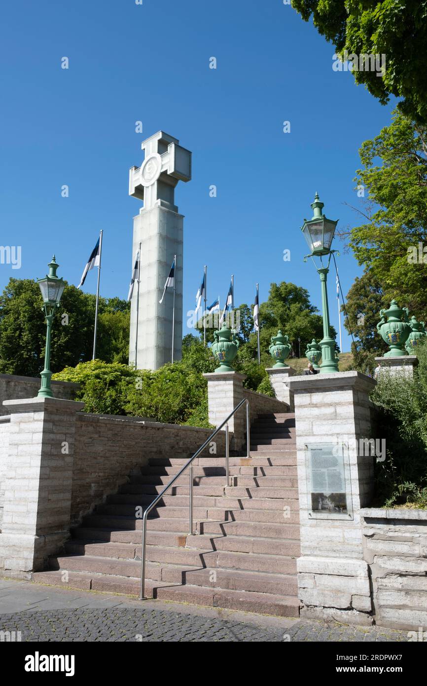 Cross of Liberty, una parte del Monumento alla Guerra d'indipendenza in Piazza della libertà a Tallinn, Estonia, Europa Foto Stock