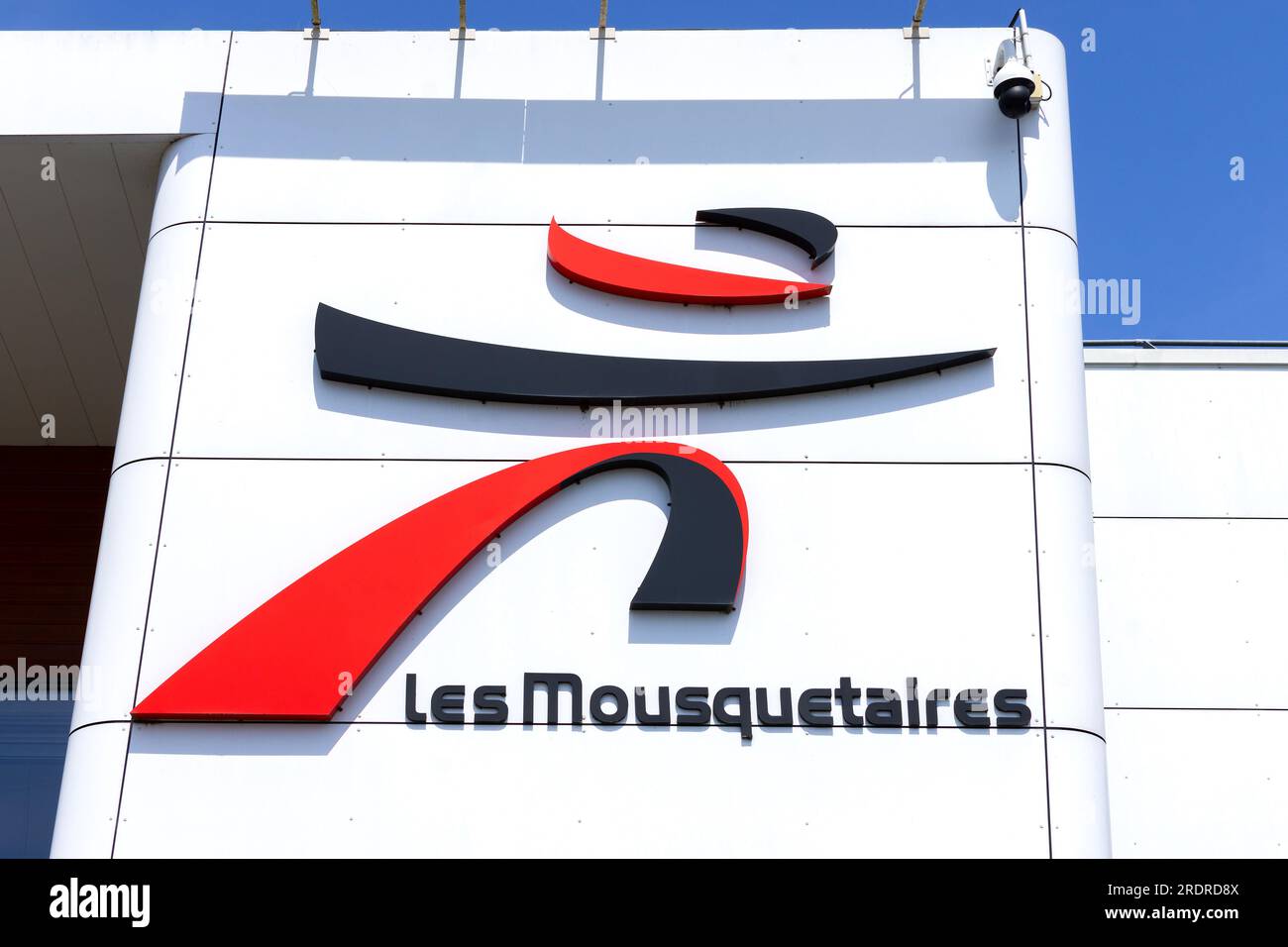 "Les Mousquetaires" / Bricomarche D-i-Y insegna negozio - Loches, Indre-et-Loire (37), Francia. Foto Stock