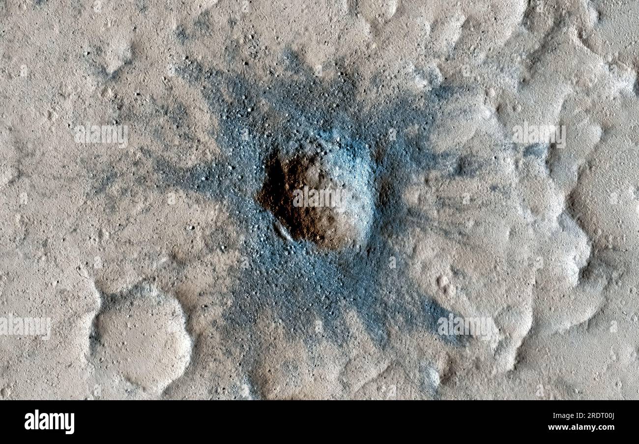 Esplorazione del pianeta Marte. Impressionante cratere d'impatto sulla superficie di Marte. Foto Stock