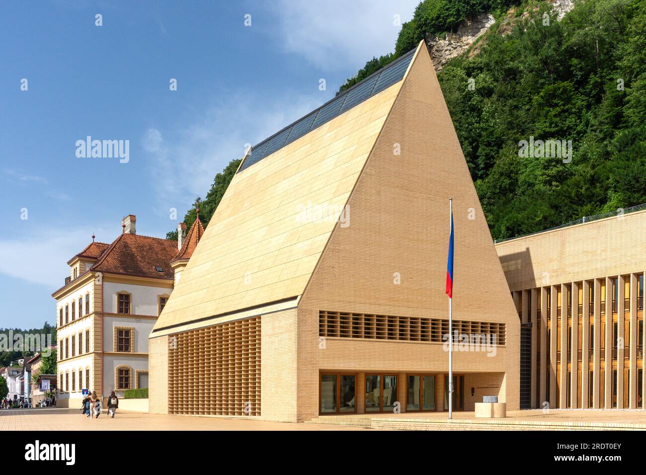 Camera del Parlamento, Peter-Kaiser-Platz, Städtle, Vaduz, Principato del Liechtenstein Foto Stock