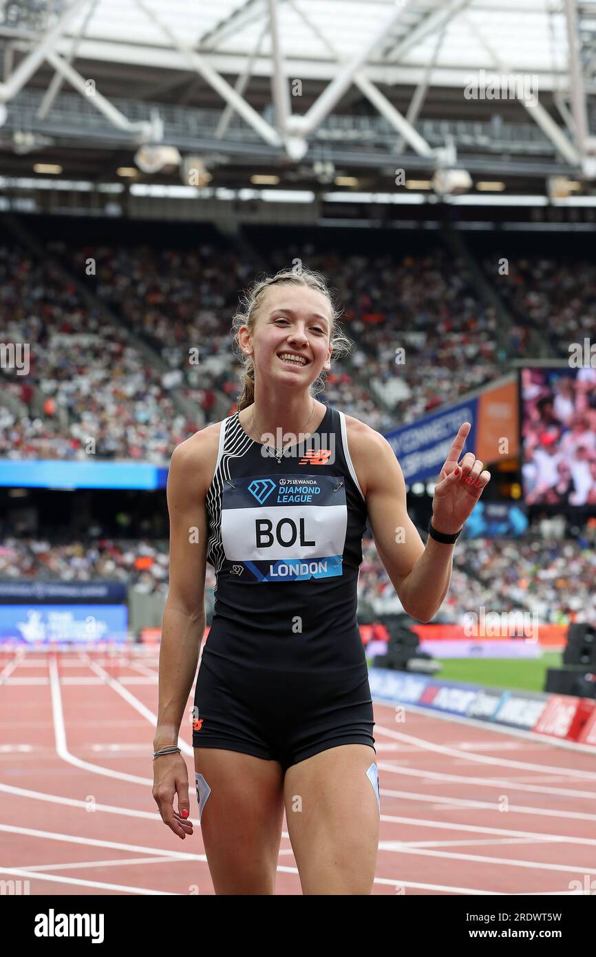 Femke BOL dopo aver battuto il record europeo nei 400 m ostacoli nella Wanda Diamond League allo Stadio di Londra Foto Stock