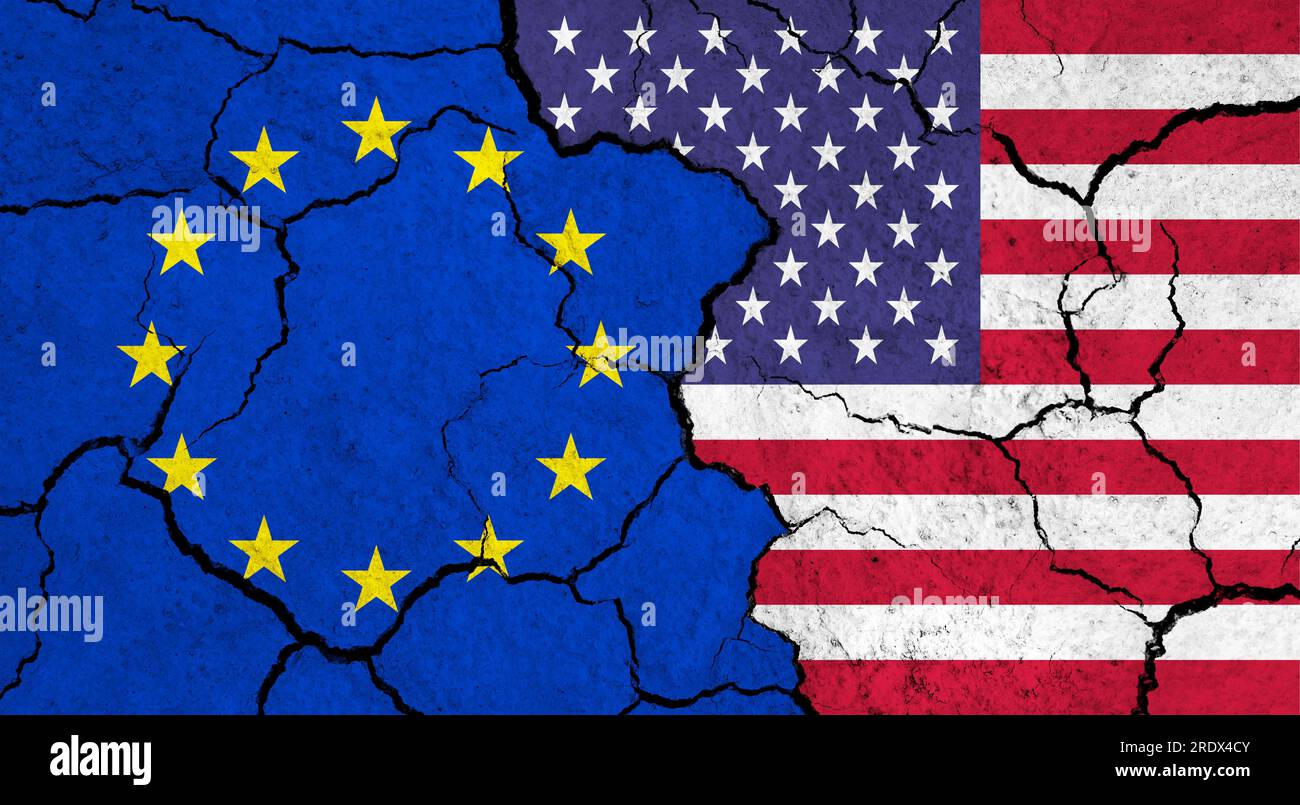 Bandiere dell'Unione europea e degli Stati Uniti sulla superficie incrinata  - politica, concetto di relazione Foto stock - Alamy