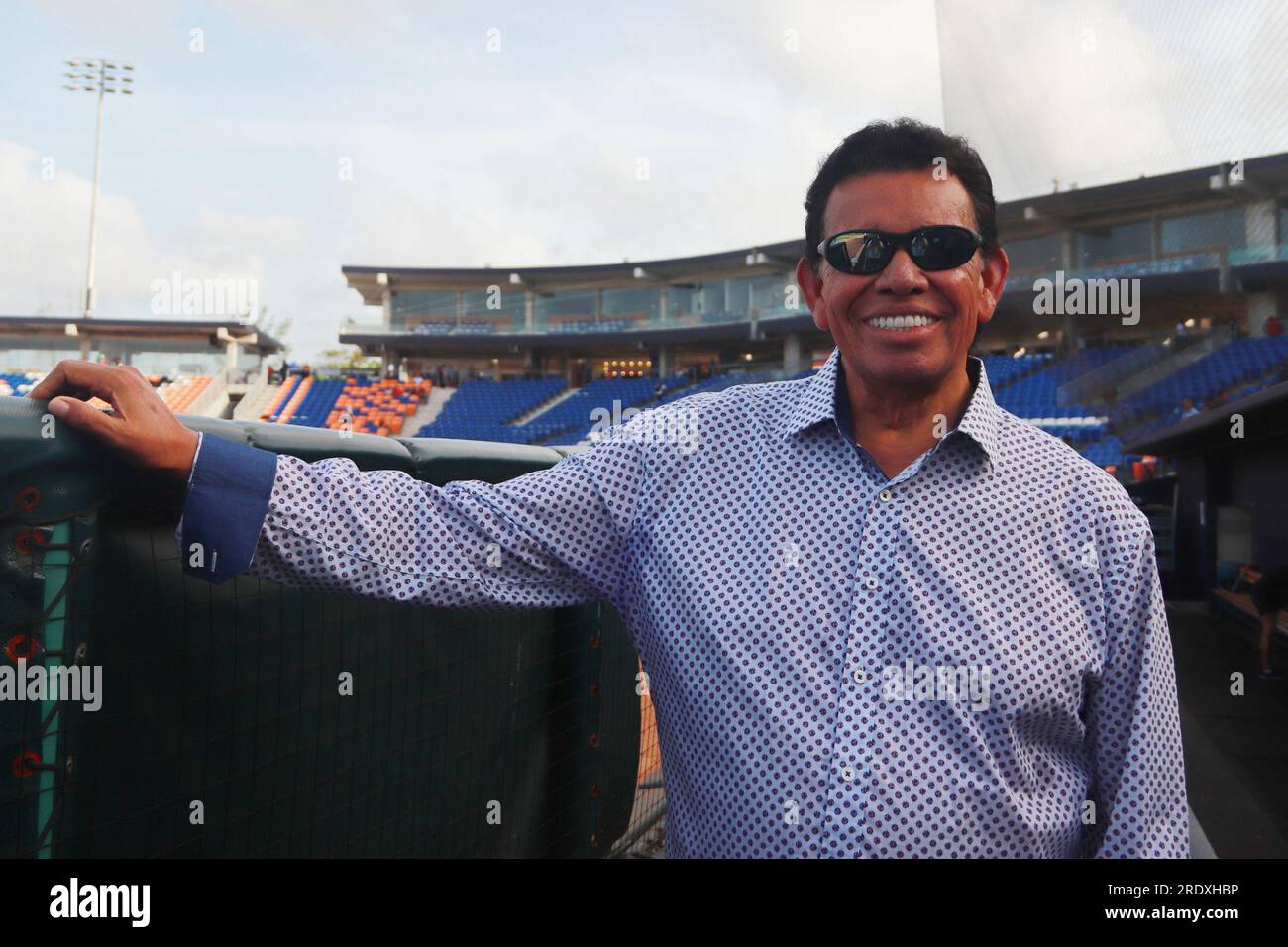 Cancun, Messico. 22 luglio 2023. 22 luglio 2022 a Cancun, Quintana Roo, Messico: Fernando "El Toro" Valenzuela Anguamea, che ha giocato nelle Major Leagues per 17 stagioni, dal 1980 al 1997, evidenziando 1981, dove ha guidato i Dodgers a vincere le World Series, Ha anche vinto il Cy Young e il Rookie of the Year nella National League, qualcosa che nessuno è stato in grado di eguagliare nella storia delle Major Leagues. Il 22 luglio 2023 a Cancun, Quintana Roo, Messico. (Foto di Carlos Santiago/ Credit: Eyepix Group/Alamy Live News Foto Stock