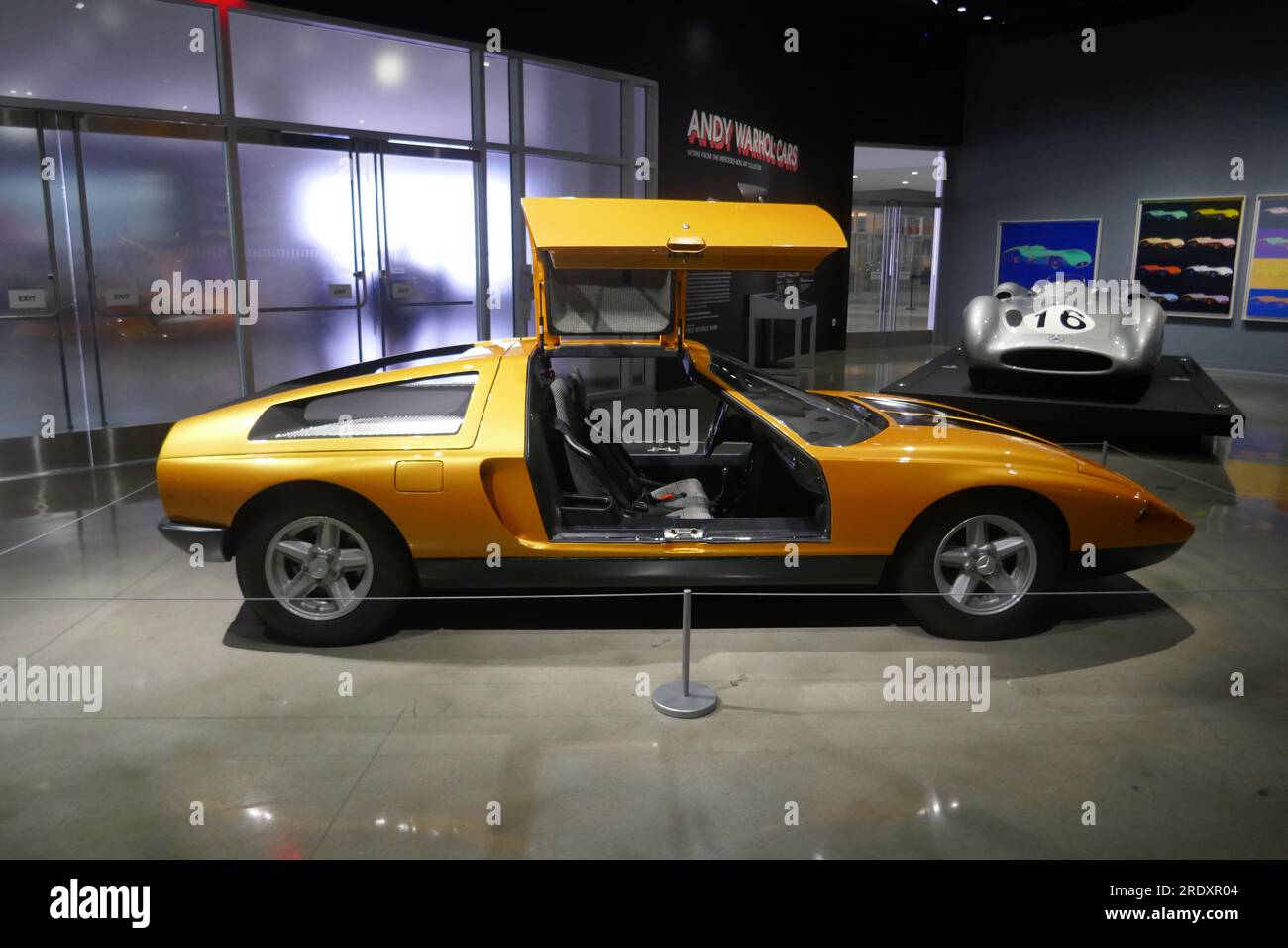 Los Angeles, California, USA 26 luglio 2022 Cars at Peterson Automotive Museum at 6060 Wilshire Blvd il 26 luglio 2022 a Los Angeles, California, USA. Foto di Barry King/Alamy Stock Photo Foto Stock