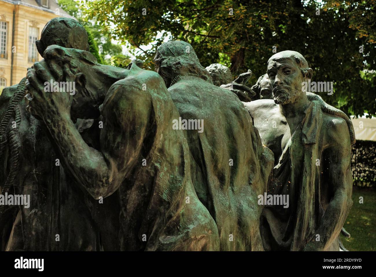 I Borgheri di Calais, dettaglio in primo piano, il Burgher piangente (Andrieu d'Andres) e Jacques de Wissant con la mano rialzata Musée Rodin, Museo, Parigi Foto Stock