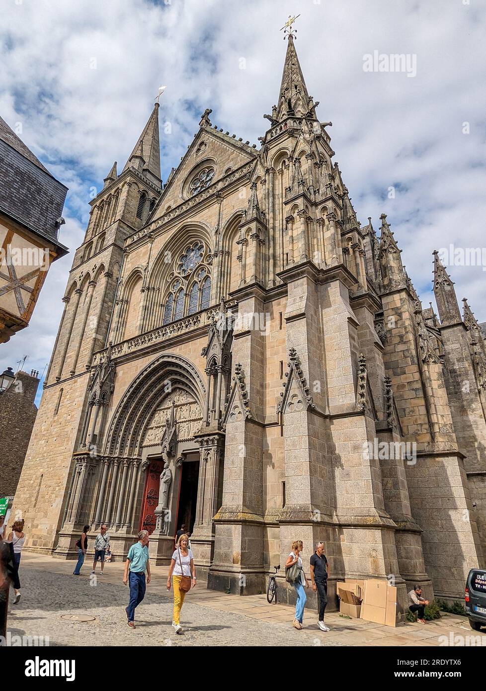C) Denis TRASFI / MAXPPP - Francia, Bretagne, Morbihan, Ville de Vannes le 21 juillet 2023 - Cathédrale Saint-Pierre / Francia, Bretagna, Morbihan, Cit Foto Stock