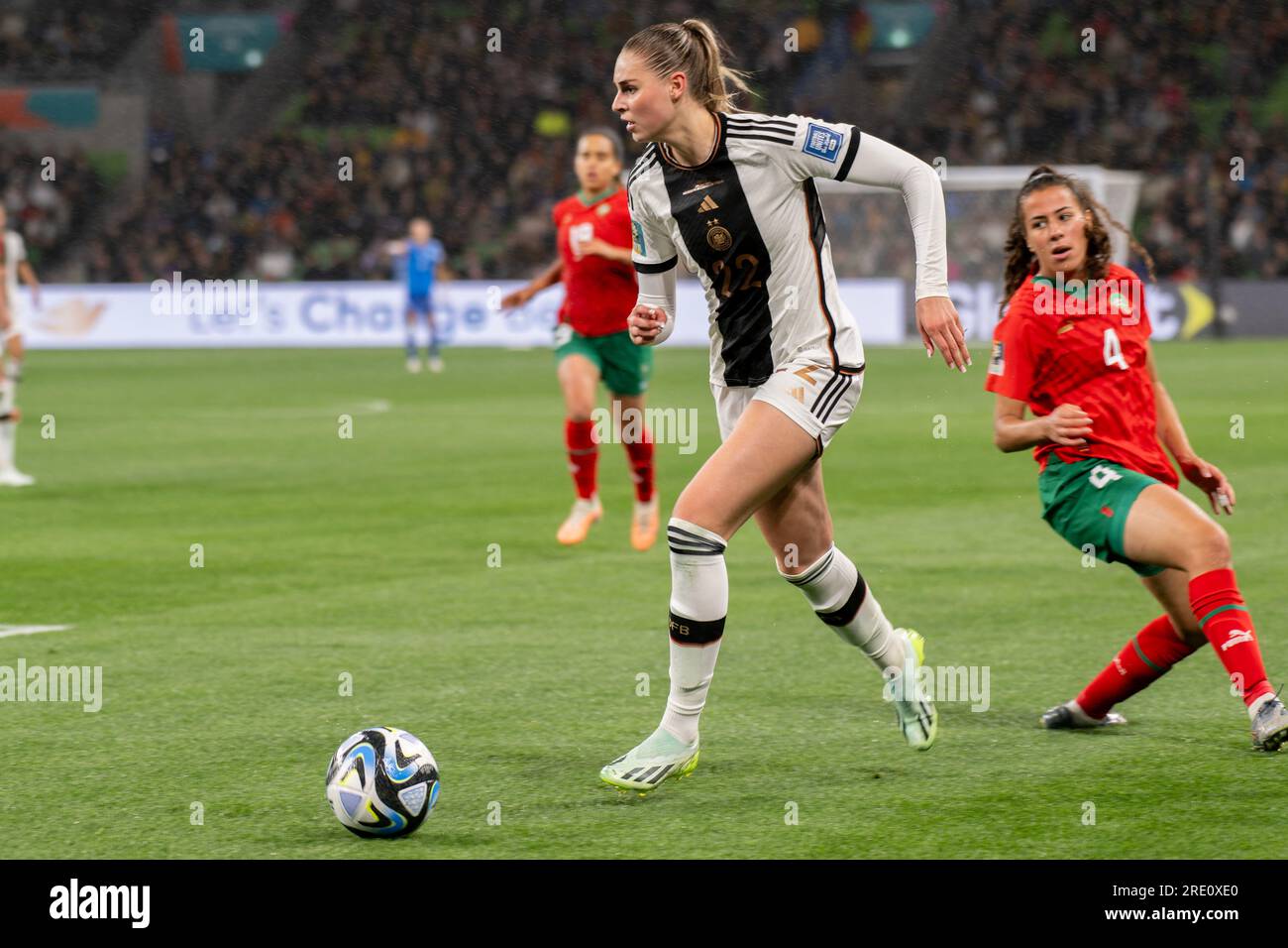 Melbourne, Australia. 24 luglio 2023. Julie Brand della Germania durante la partita della Coppa del mondo femminile FIFA 2023 tra le donne tedesche e le donne marocchine al Melbourne Rectangular Stadium, Melbourne, Australia, il 24 luglio 2023. Foto di Richard Nicholson. Solo per uso editoriale, licenza necessaria per uso commerciale. Nessun utilizzo in scommesse, giochi o pubblicazioni di un singolo club/campionato/giocatore. Credito: UK Sports Pics Ltd/Alamy Live News Foto Stock