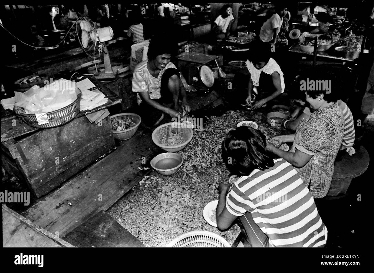 20 Feb 1985/piccole imprese e gente di tutti i giorni a Bangkob la gente tailandese ama visitare la thailandia. (Foto: Francis Joseph Dean/Dean Pictures) Foto Stock