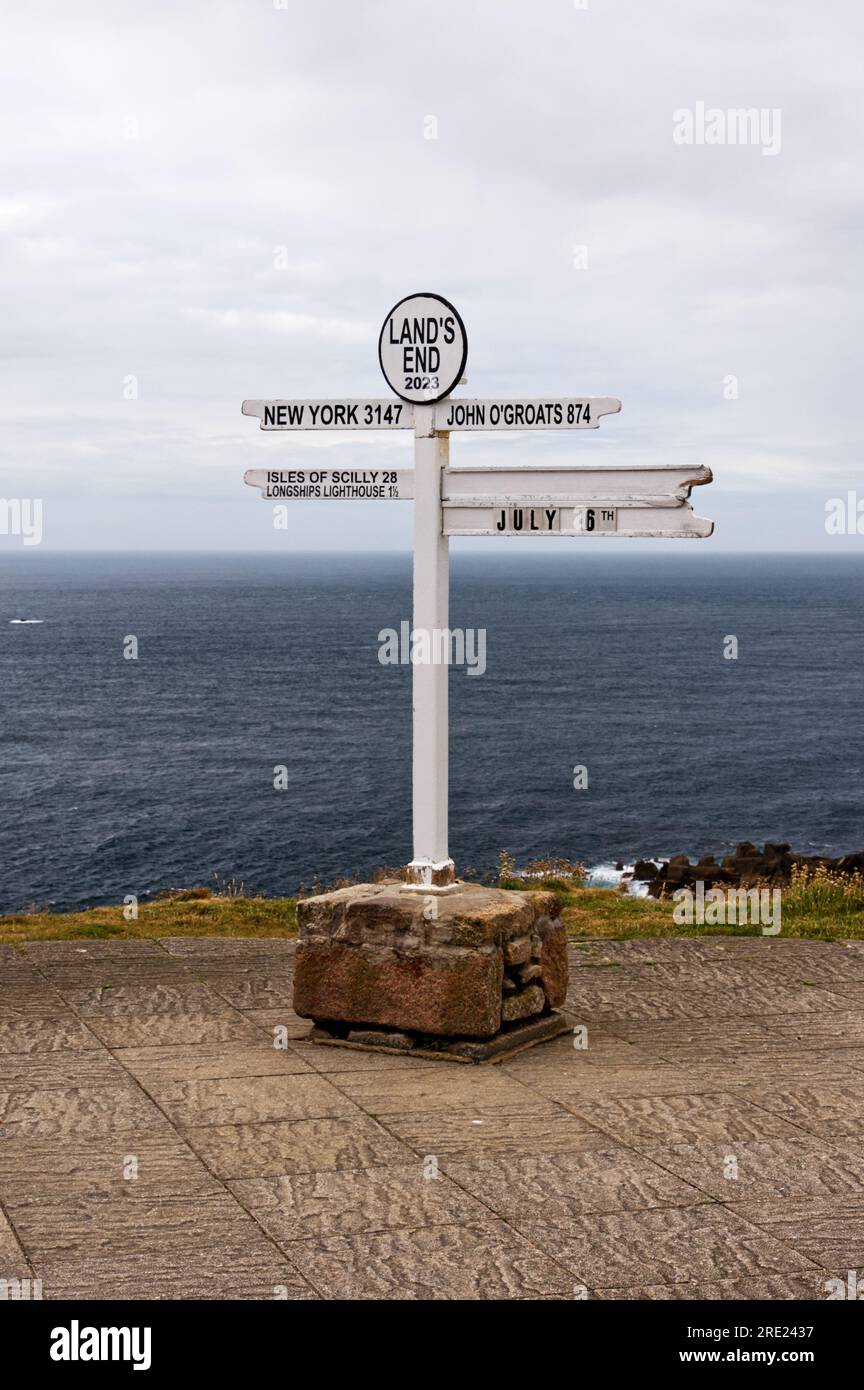 Segui le indicazioni per Lands End Cornwall Foto Stock