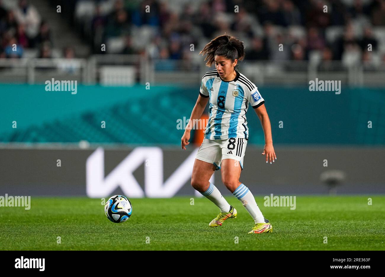 Eden Park, Auckland, nuova Zelanda. 24 luglio 2023. Daiana Falfan (Argentina) controlla la palla durante una partita del gruppo G - Coppa del mondo femminile Australia e nuova Zelanda 2023, Italia vs Argentina, a Eden Park, Auckland, nuova Zelanda. Kim Price/CSM (immagine di credito: © Kim Price/Cal Sport Media). Credito: csm/Alamy Live News Foto Stock