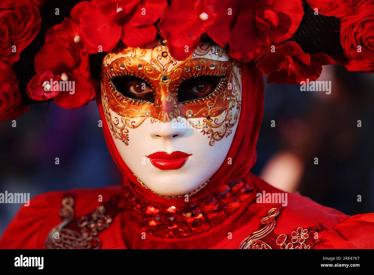 Karneval Venedig, Venedig Karneval, Carnevale di Venezia, Masken in Venedig, Maskerade Venezia, Masken mit Kostümen, Kleidern und schönen Frauen Foto Stock