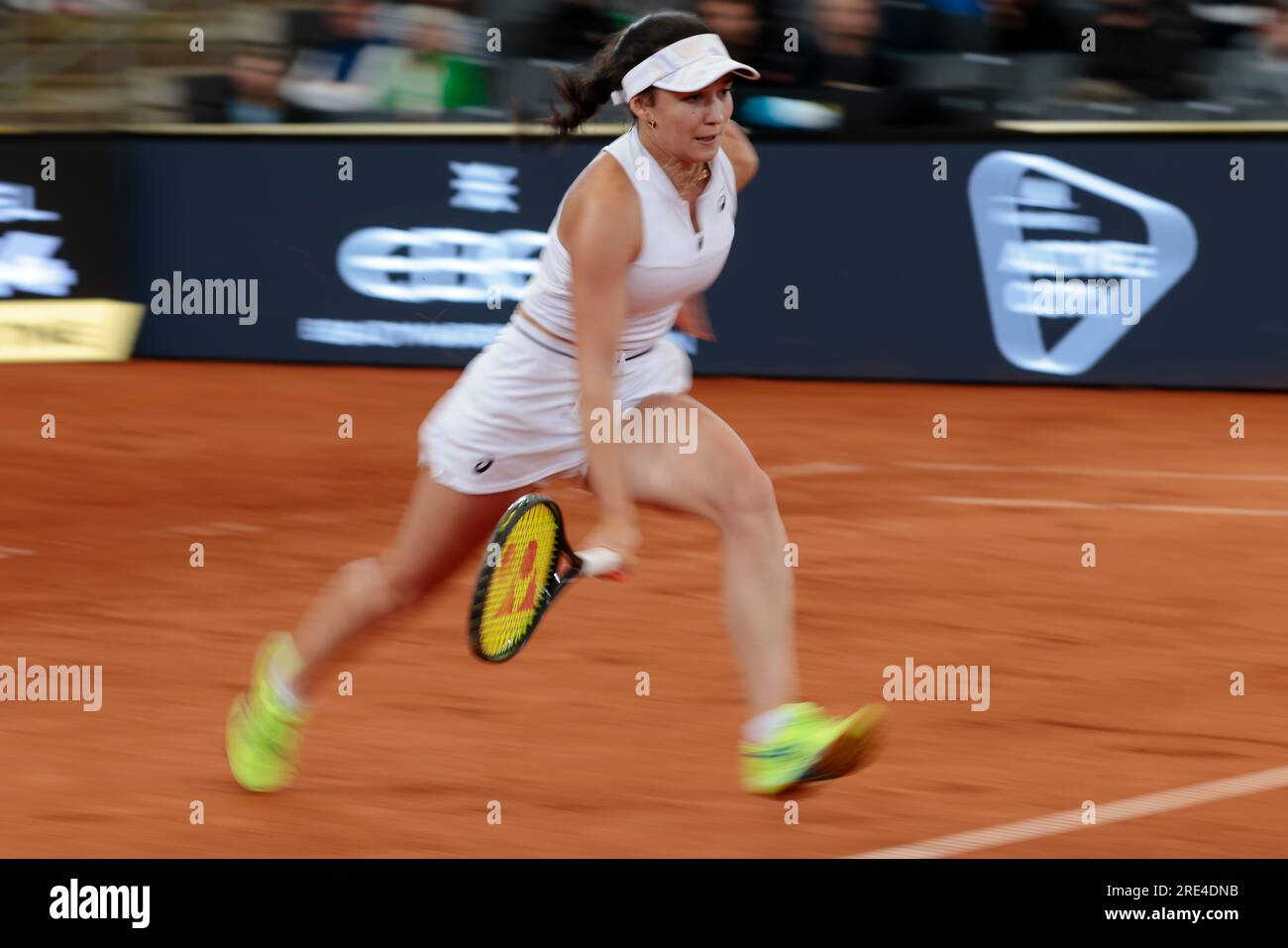 Amburgo, Germania. 25 luglio 2023. La tennista tedesca Eva Lys è in azione al torneo di tennis dell'Hamburg European Open 2023. Frank Molter/Alamy Live news Foto Stock