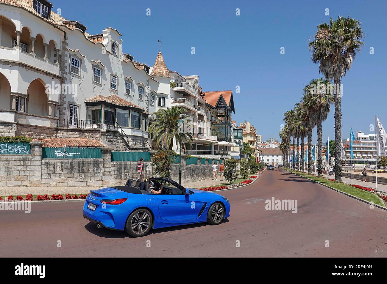 Portogallo, Cascais (Lisbona) - è un'importante destinazione turistica. Nella foto: La spianata di Cascais foto © Fabio Mazzarella/sintesi/Alamy Stock pH Foto Stock