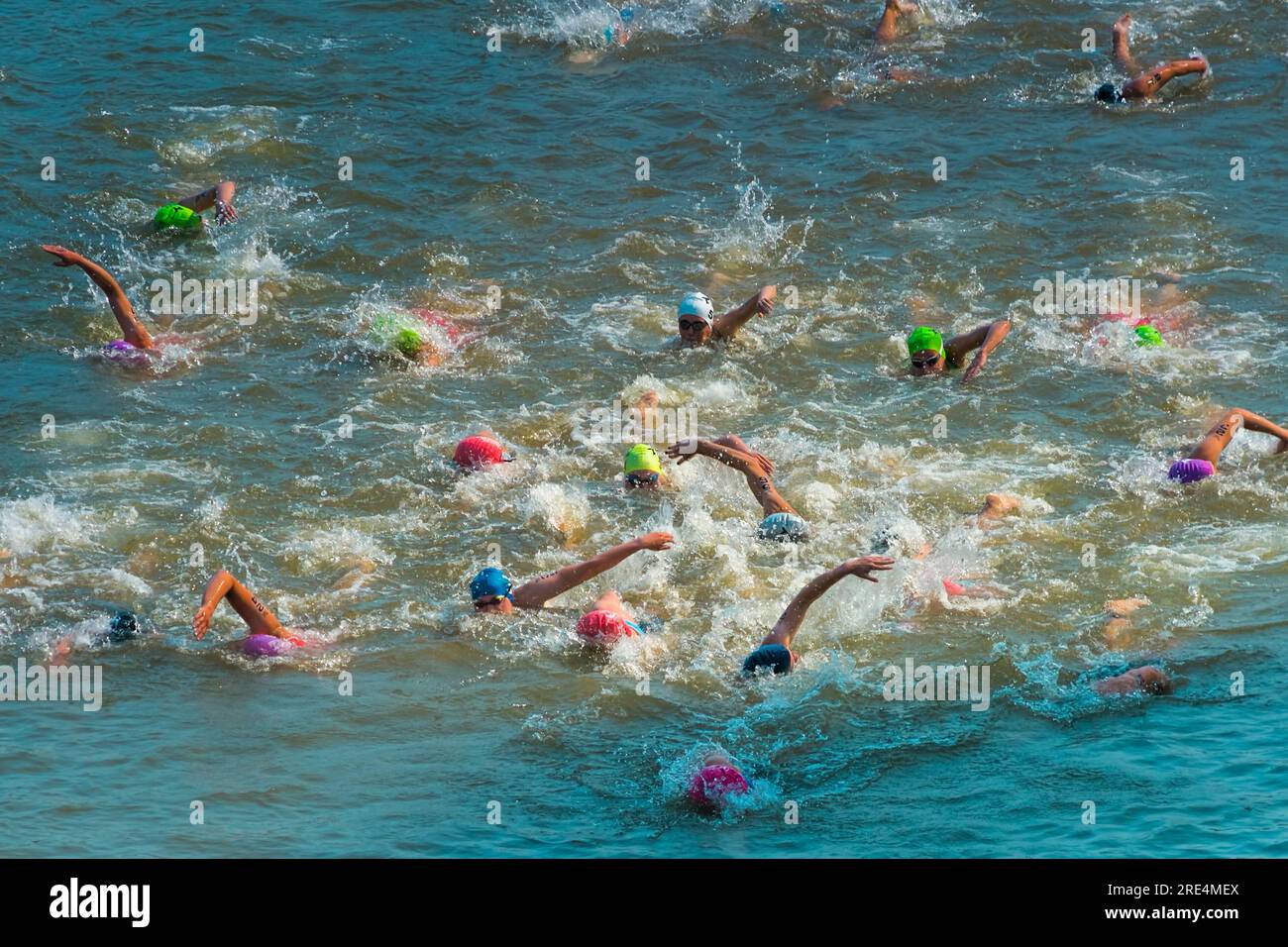 "Die Finals 2023" Triathlon Düsseldorf, Germania - competizione di nuoto Foto Stock