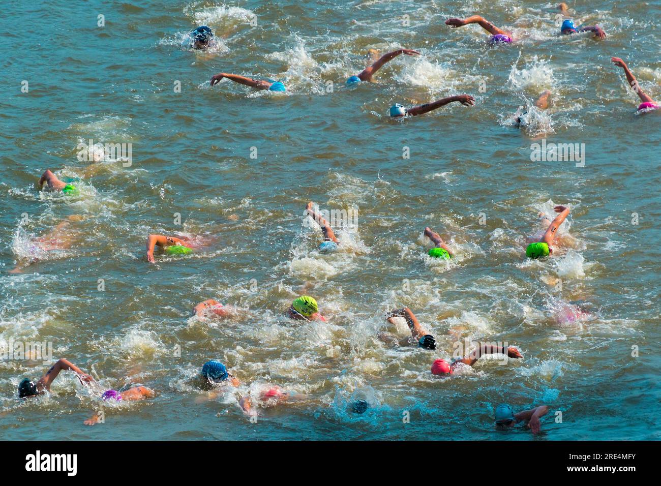 "Die Finals 2023" Triathlon Düsseldorf, Germania - competizione di nuoto Foto Stock