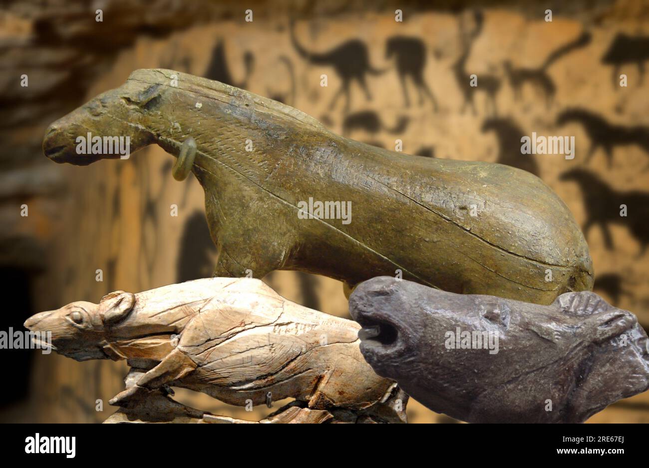 Statuette raffiguranti animali risalenti al Paleolitico Foto Stock