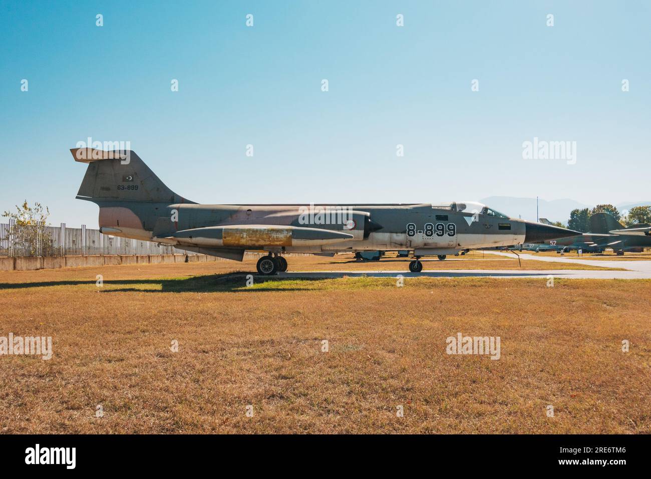 Un ex Lockheed F-104 Starfighter dell'Aeronautica turca in mostra al Museo dell'aviazione dell'aeroporto di Plovdiv, Bulgaria Foto Stock