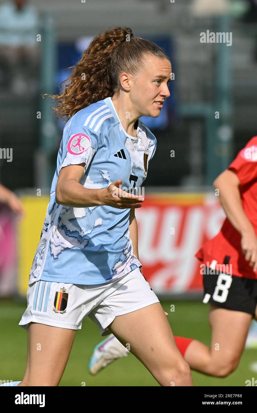 Alixe Bosteels (7) del Belgio raffigurata durante una partita di calcio femminile tra le nazionali femminili Under 19 dell'Austria e del Belgio al Torneo finale EURO femminile UEFA Under-19 nella terza giornata del gruppo A di martedì 24 luglio 2023 a la Louviere , Belgio . FOTO SPORTPIX | Dirk Vuylsteke Foto Stock