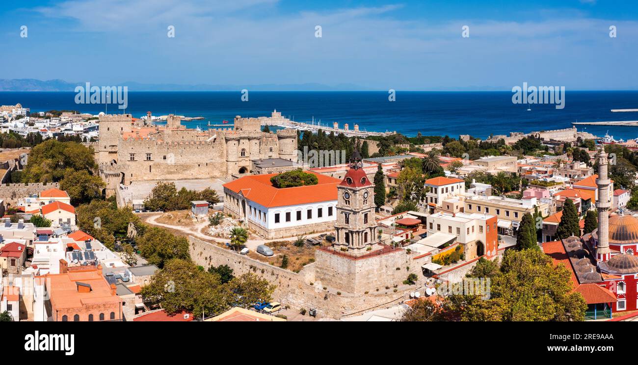 Il Palazzo del Gran Maestro dei Cavalieri di Rodi, Grecia. Famoso Palazzo dei Cavalieri del Gran Maestro (noto anche come Castello) nella città medievale di R. Foto Stock