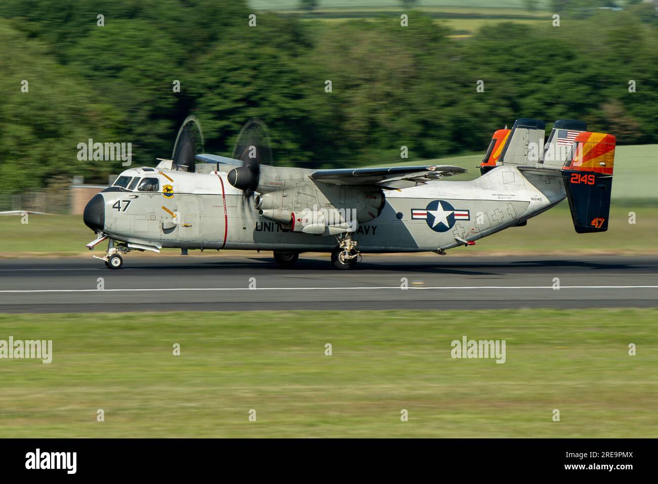 162149 United States Navy Grumman C-2A Greyhound Landing presso l'aeroporto di Prestwick dalla portaerei USS Gerald R Ford Aircarft Foto Stock