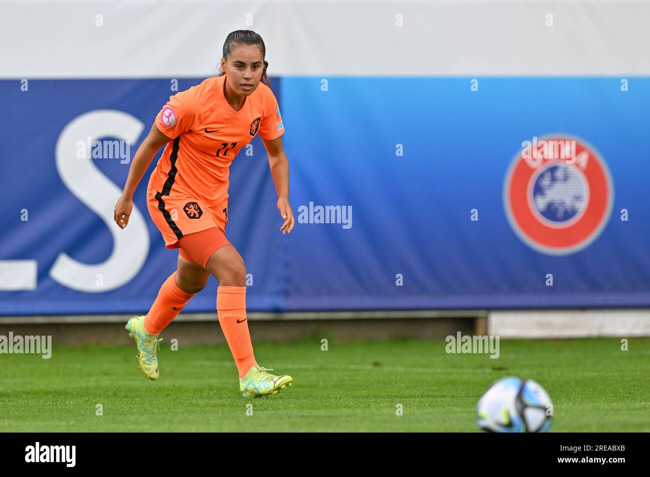 Ziva Henry (11) dei Paesi Bassi, nella foto, durante una partita di calcio femminile tra le nazionali femminili under 19 dei Paesi Bassi e della Germania, al Torneo finale EURO femminile UEFA under 19, la terza partita del gruppo A, mercoledì 24 luglio 2023, a Tubize , Belgio . FOTO SPORTPIX | David Catry Foto Stock