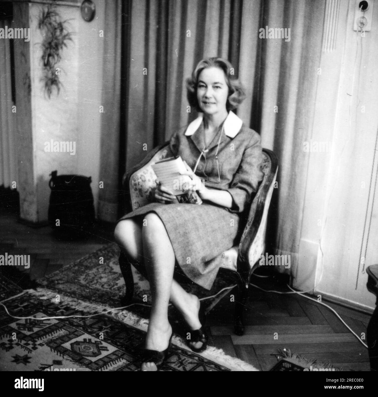 Weigt, Erika, donna d'affari tedesca (scuola modello), circa 1970, ADDITIONAL-RIGHTS-CLEARANCE-INFO-NOT-AVAILABLE Foto Stock