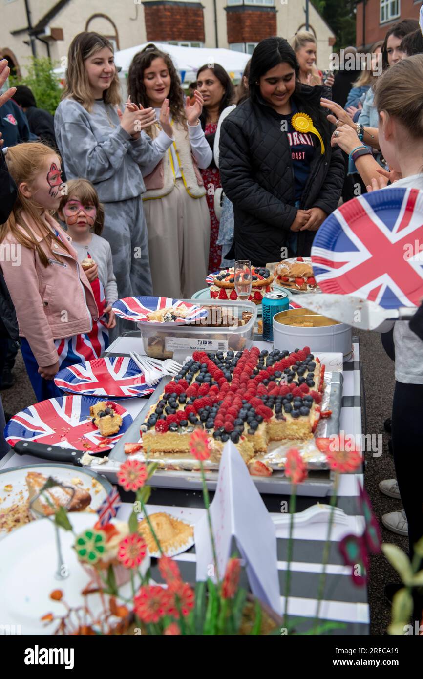 Streetparties per la Regina Elisabetta II del Giubileo di platino nelle strade dell'erpice Foto Stock