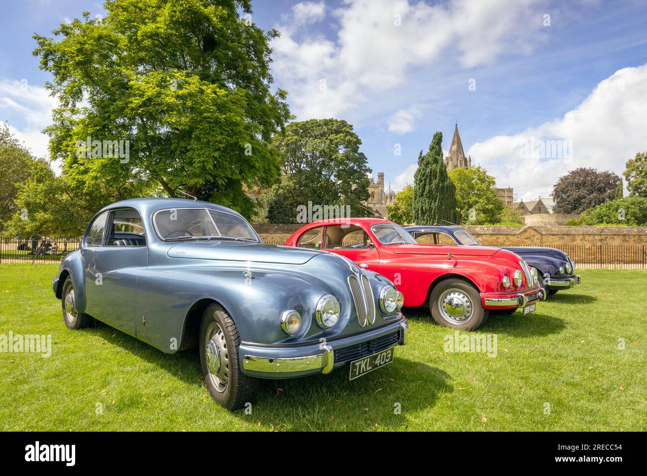 Auto classiche di Bristol sul Merton Field di Oxford, con Christ Church Cathedral sullo sfondo. Foto Stock