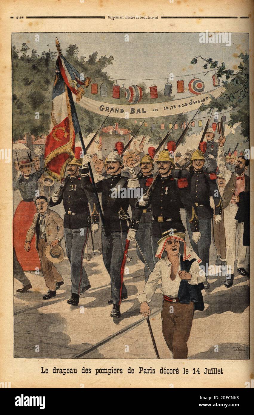 Les sapeurs pompiers de Paris, au retour du defile du 14 juillet, portant fierement leur drapeau que le president de la republique, Emile Loubet (1838-1929) vient de decorer de la croix de la legion d'honneur, ils portent aussi une banderole qui annonce le traditionnel bal des pompiers. Gravure in "le petit Journal" 381902. . Foto Stock