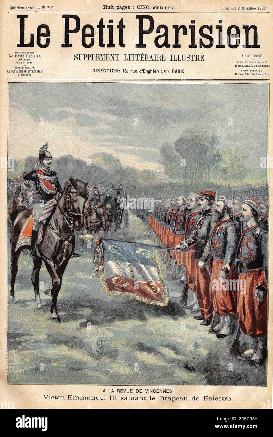 Vittorio Emanuele III (Vittorio Emanuele) en visite a Paris, passe en revue les troupes de Vincennes et salue le drapeau de Palestro. Gravure in "le Petit Parisien", le 08111903. Foto Stock
