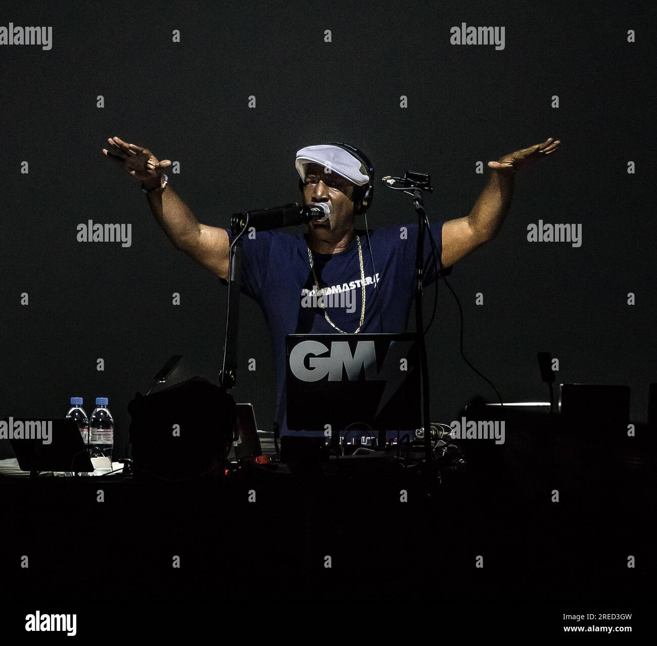 Grandmaster Flash alla William Aston Hall di Wrexham il 22 luglio 2023. Foto Stock