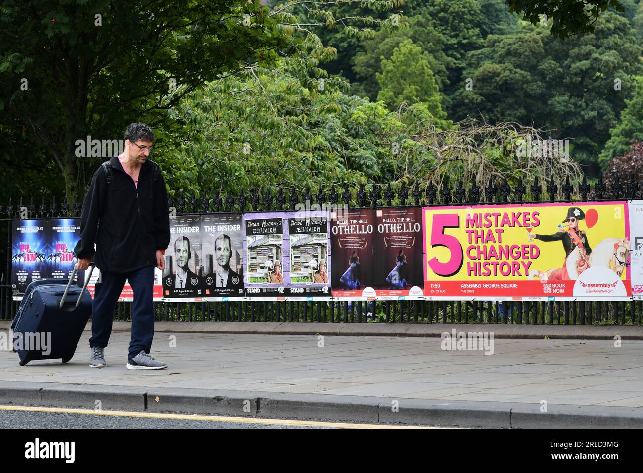 Edimburgo Scozia, Regno Unito 27 luglio 2023. Viste generali della strada mentre la città entra nella stagione dei festival di Edimburgo. credit sst/alamy live news Foto Stock