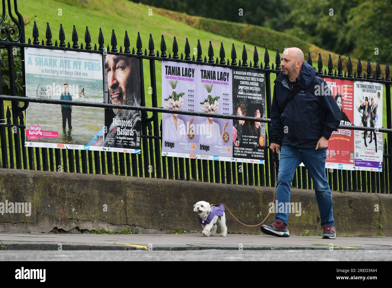 Edimburgo Scozia, Regno Unito 27 luglio 2023. Viste generali della strada mentre la città entra nella stagione dei festival di Edimburgo. credit sst/alamy live news Foto Stock