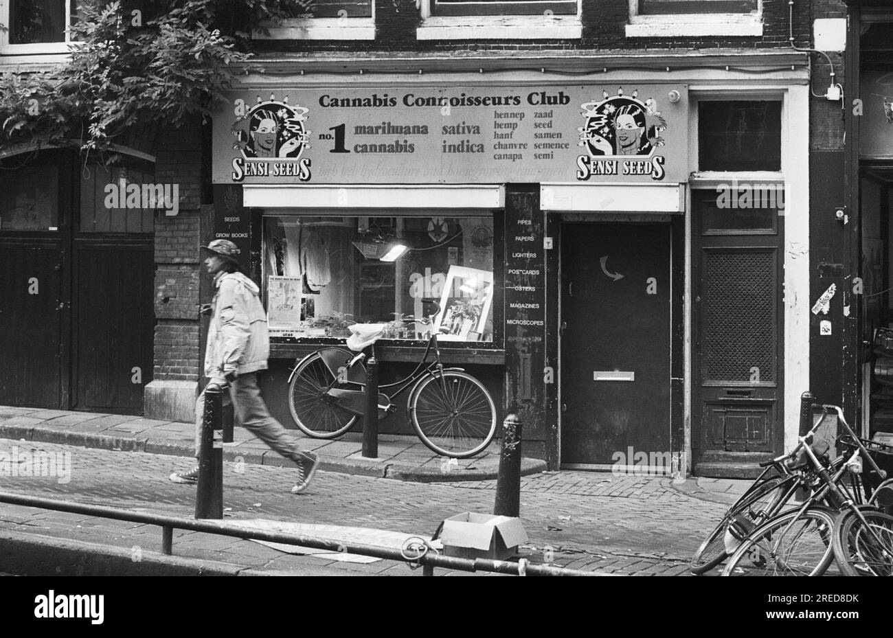 Netherlands, Amsterdam, 05/11/1992 Archivio: 37-36-17 City Photos Amsterdam foto: Cannabis Club in the Old Town [traduzione automatizzata] Foto Stock