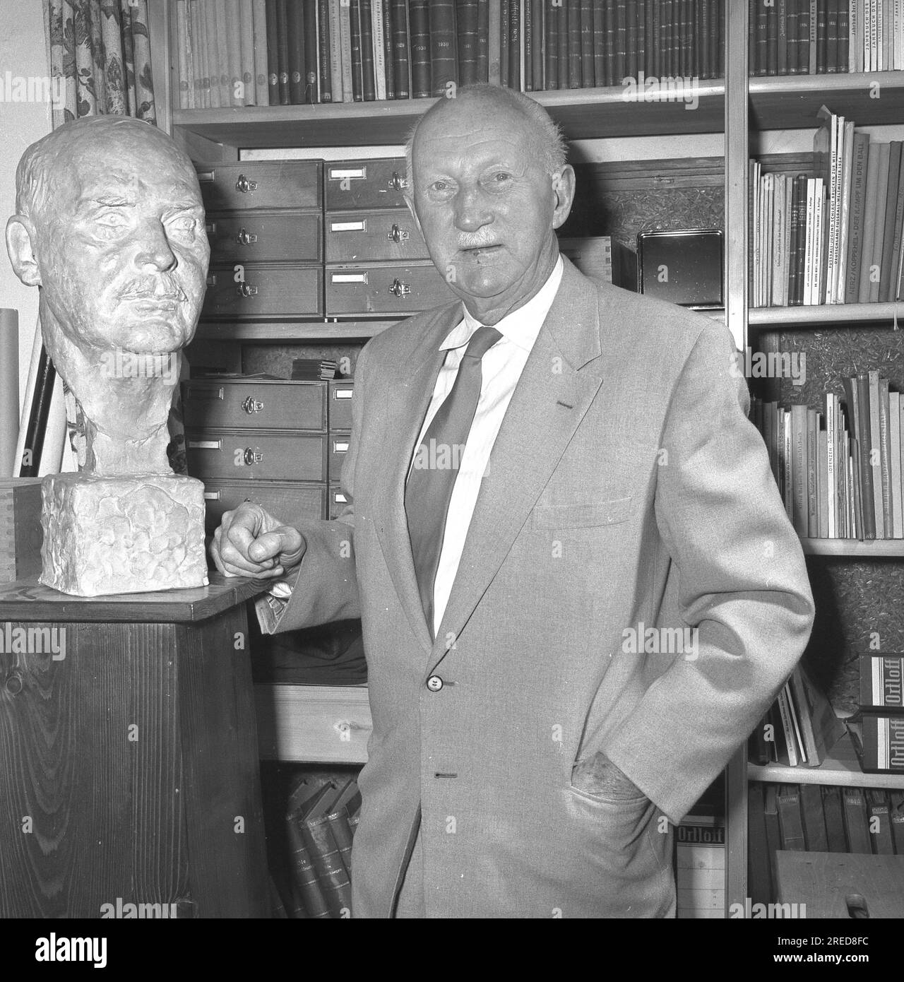 Carl Diem, fondatore e direttore di lunga data della Sport University Cologne Aufn. 17.06.1957. [traduzione automatizzata] Foto Stock