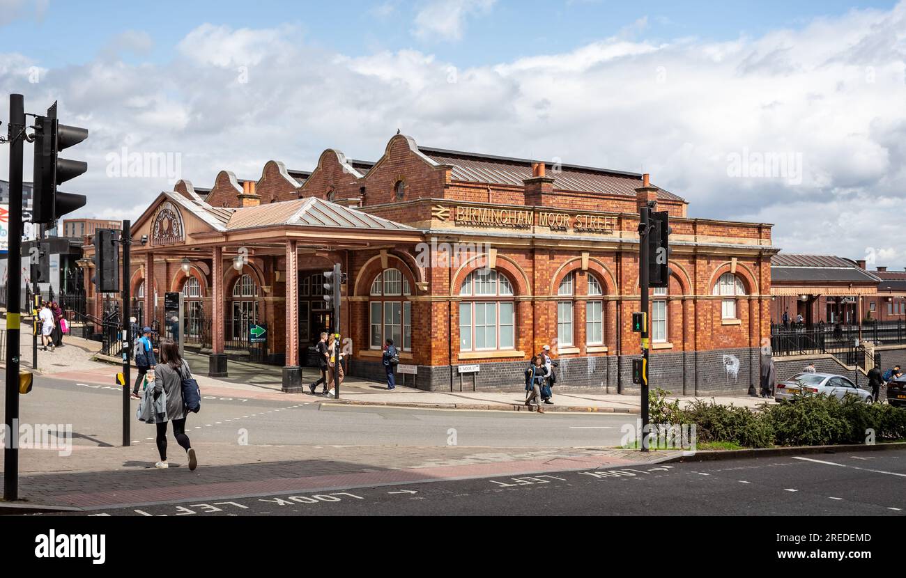 Edificio della stazione ferroviaria di Birmingham Moor Street a Birmingham, West Midlands, Regno Unito, il 23 luglio 2023 Foto Stock