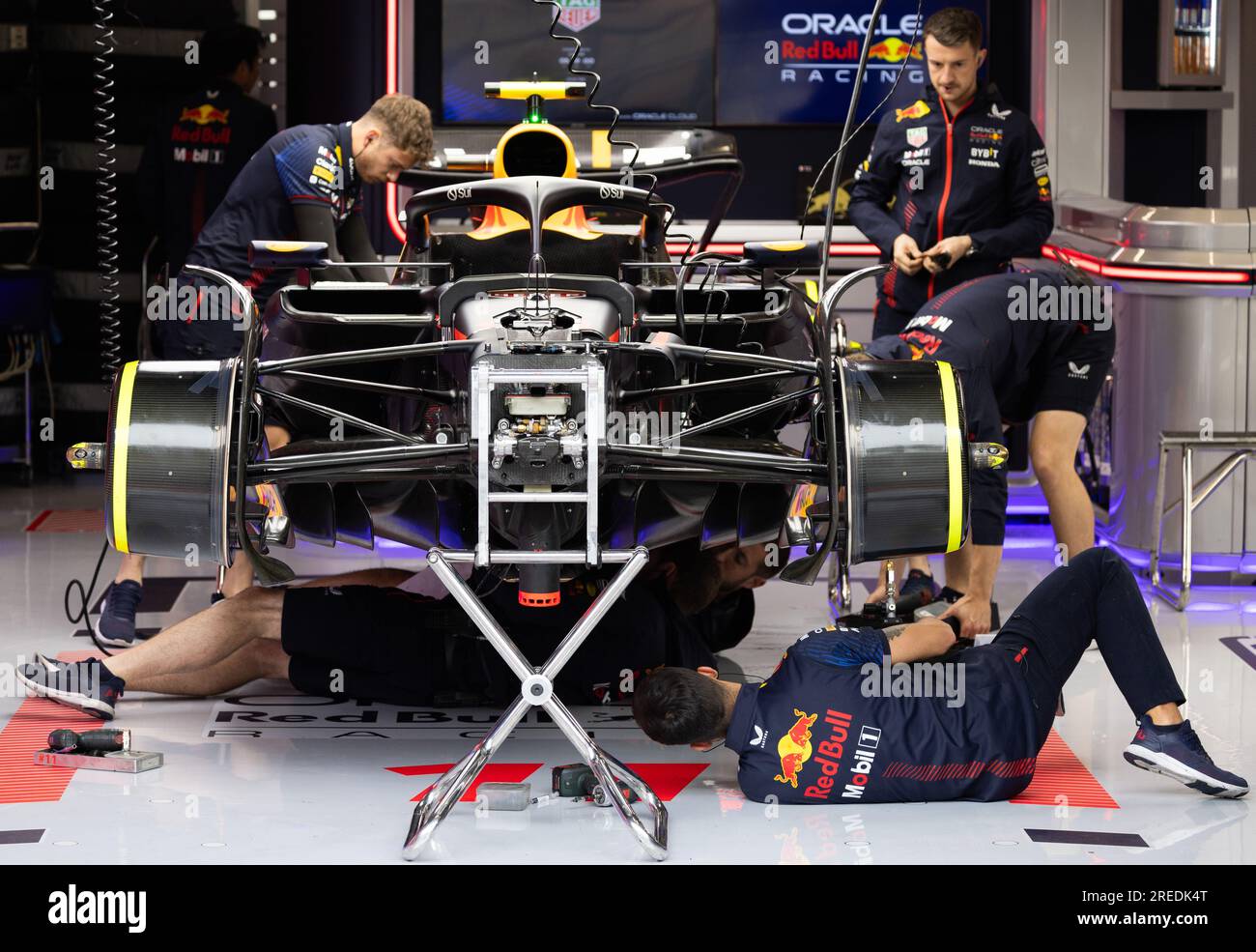 Spa, Belgio. 27 luglio 2023. Il team di Oracle Red Bull Racing nella foto davanti al Gran Premio di Formula uno di Spa-Francorchamps del Belgio, il 14° GP (su 24) del campionato del mondo, a Spa-Francorchamps, giovedì 27 luglio 2023. Quest'anno è il 78° GP del Belgio. BELGA PHOTO BENOIT DOPPAGNE Credit: Belga News Agency/Alamy Live News Foto Stock