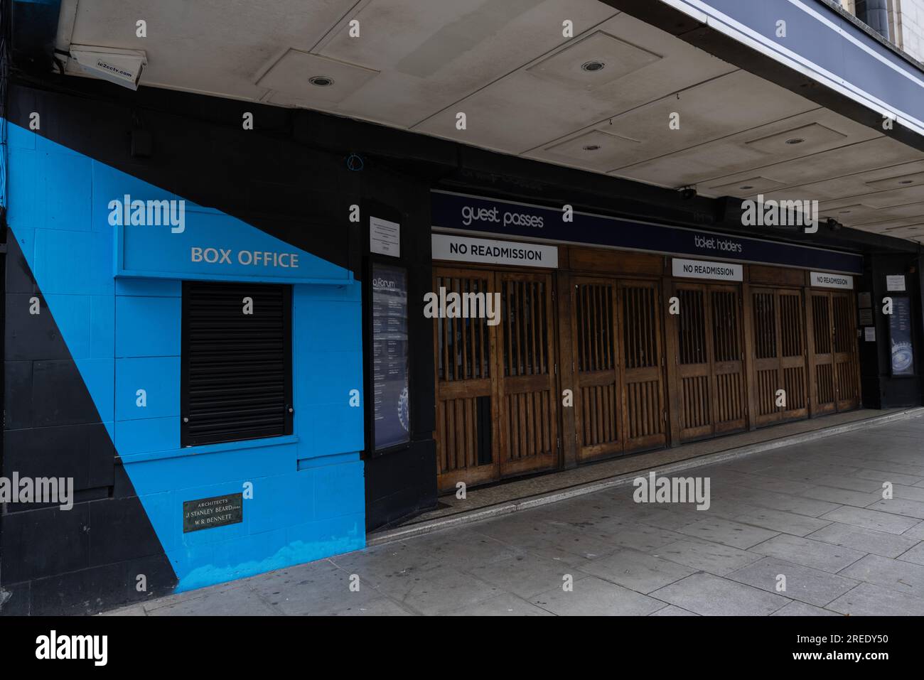 O2 Forum Kentish Town, costruito nel 1934 come cinema Art Deco, ospita 2.300 persone ed è ora una delle destinazioni di musica dal vivo più popolari della capitale. Foto Stock