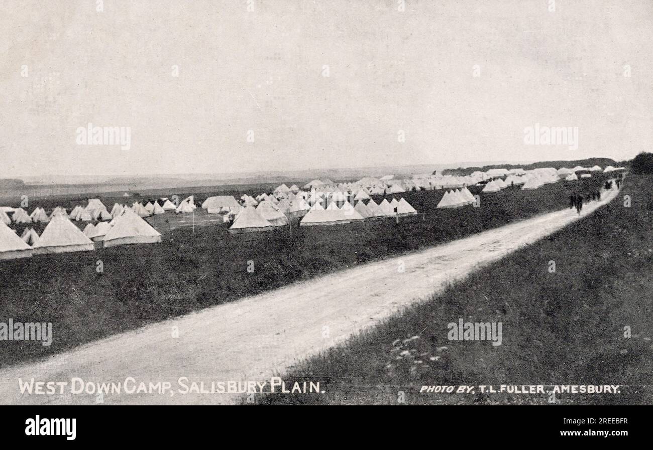 West Down Camp, Salisbury Plain, Wiltshire England, cartolina dell'epoca della prima guerra mondiale. Foto T.L. Fuller, circa 1914 Foto Stock